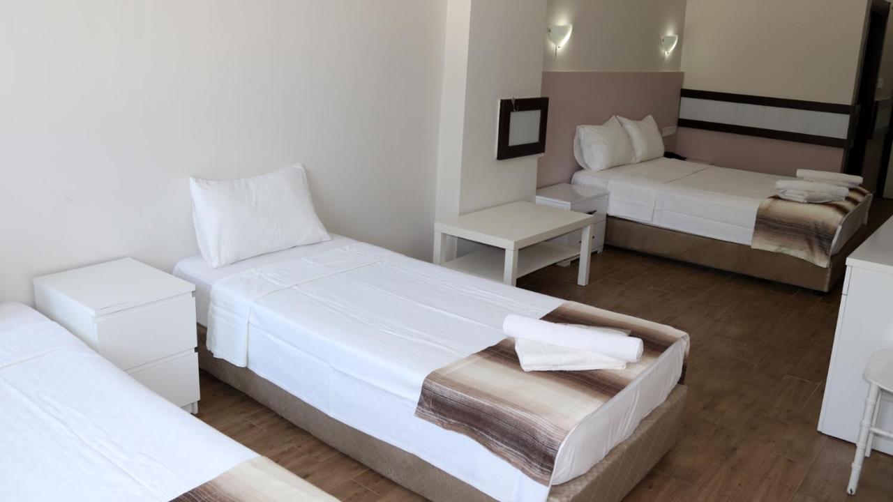 Double Room with Garden View,806005578:JPEG