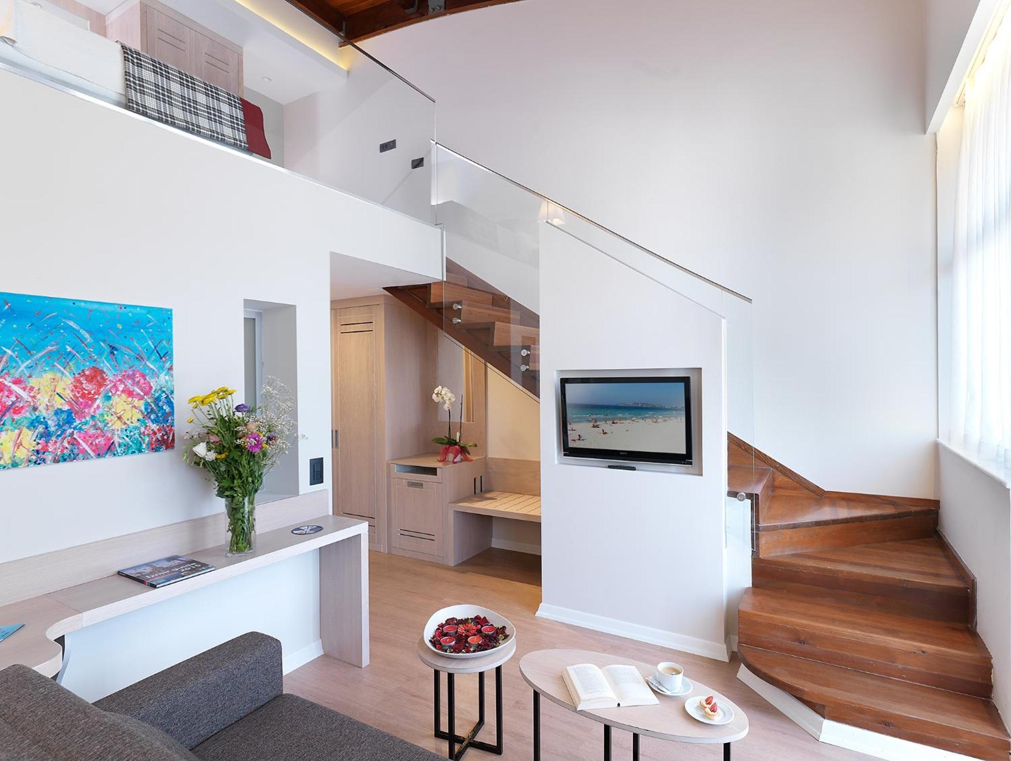 Duplex Room,1209990538:JPEG